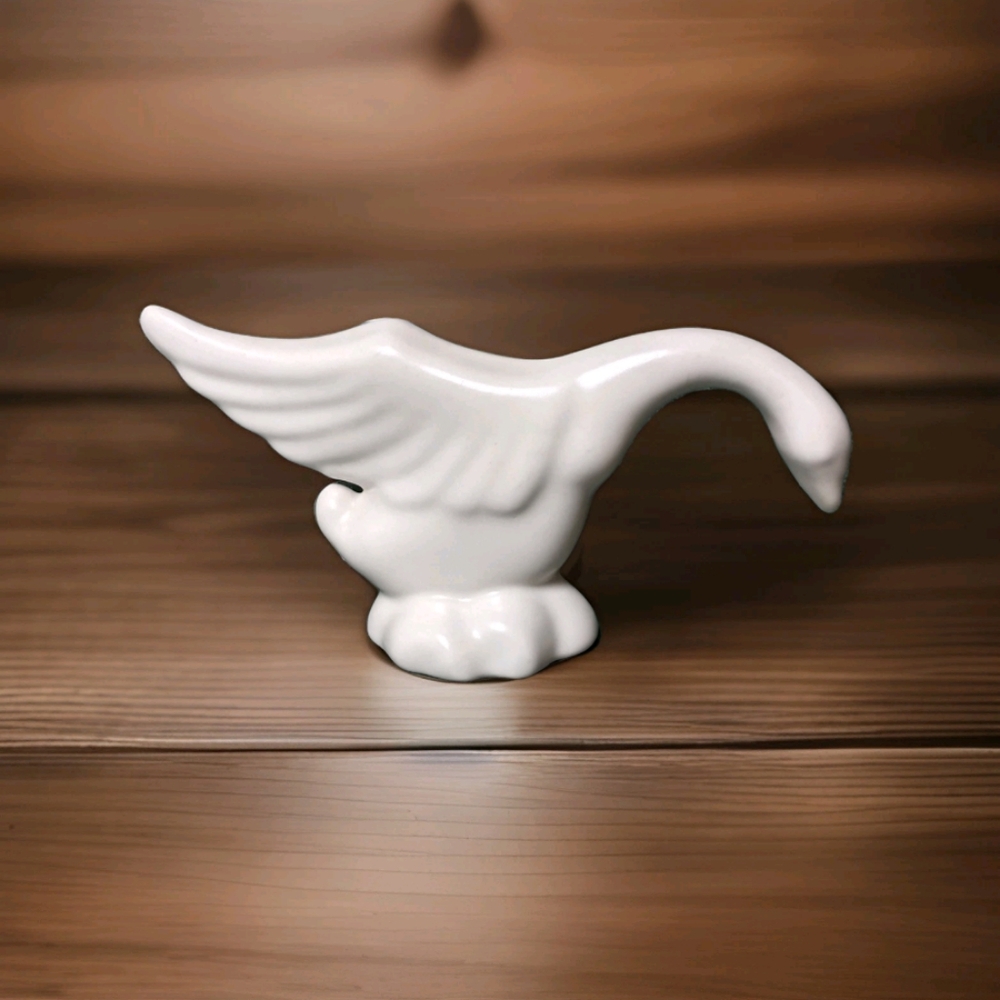Vintage Royal Haeger Pottery Satin White Swan Figurine